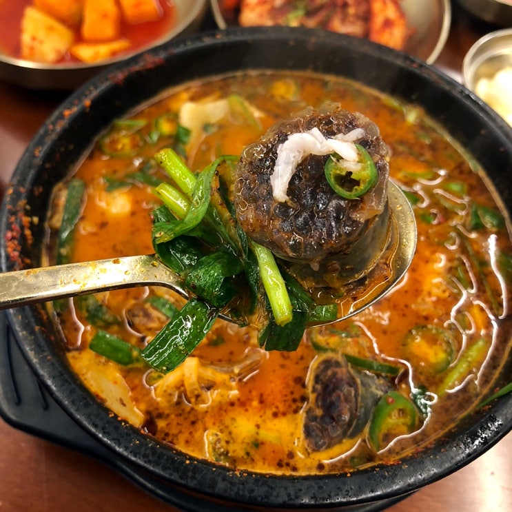  호구포역 맛집 동춘사골순대국 논현 얼큰순대국 주차도 편함
