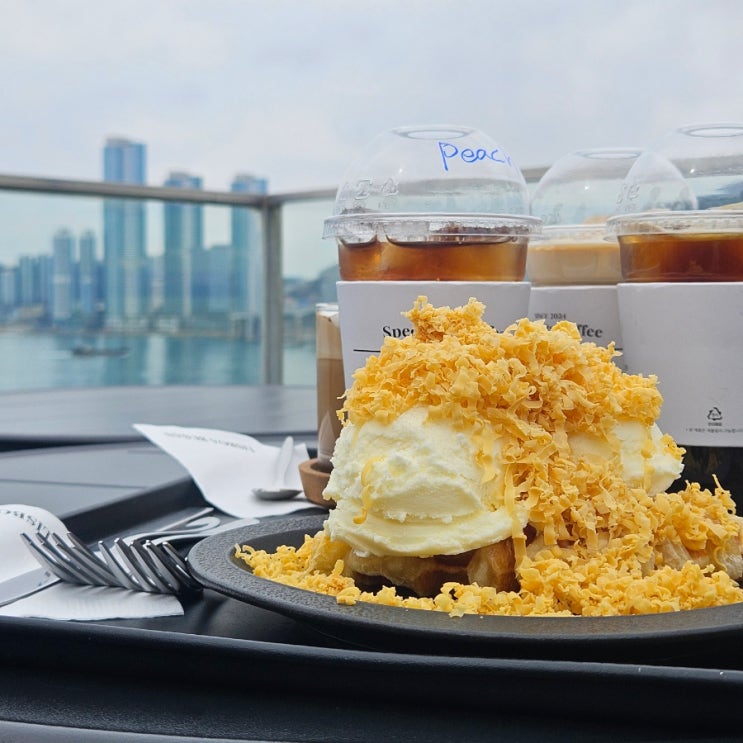  영도 흰여울문화마을 카페 추천 뷰 끝내주는데 맛있기까지 리스보아