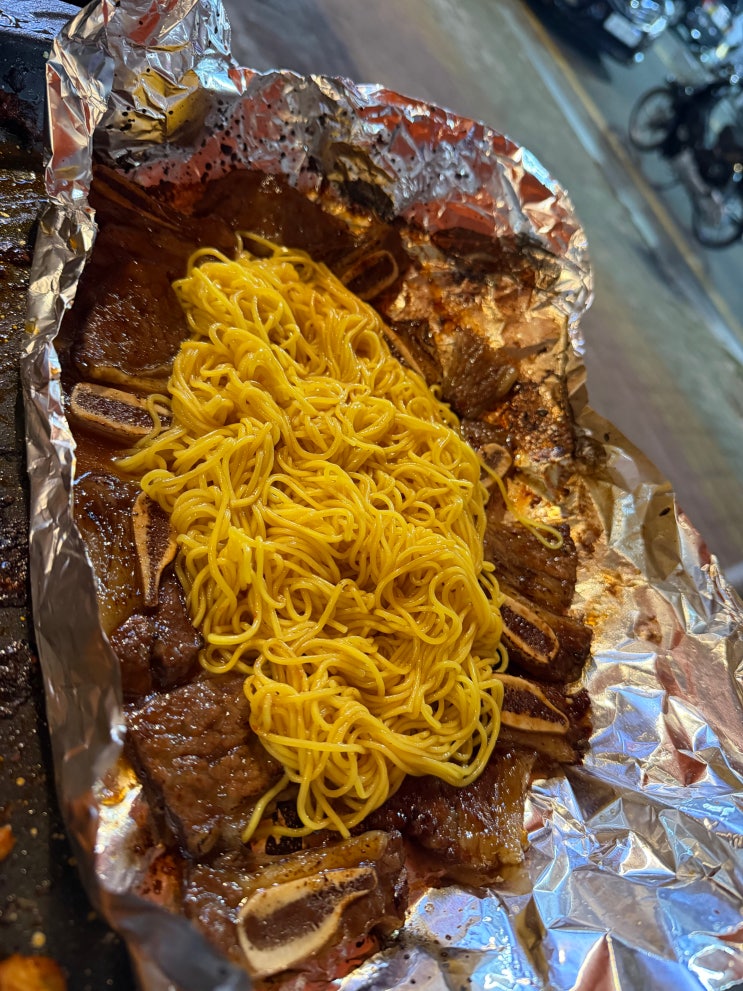  [울산 맛집] 삼산에서 야외 고기 파티? 노포 감성 제대로 터지는 '불티' 밤 분위기 대공개 