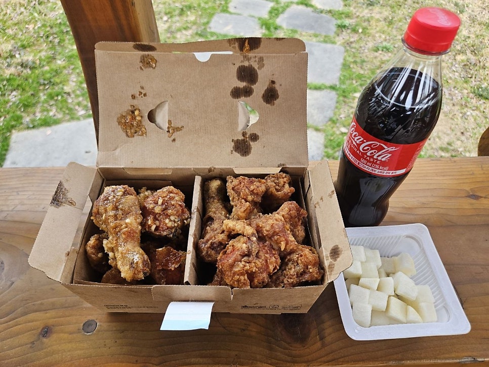 교촌치킨 동산조촌점 사진 6