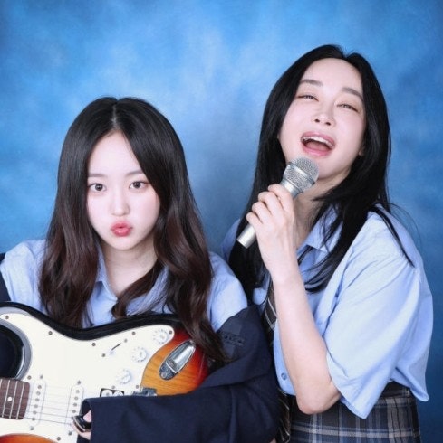  "무릎 꿇고 빌었어요.." 치과 의사와 결혼한 53세 여배우 사연 화제 (+서울대)
