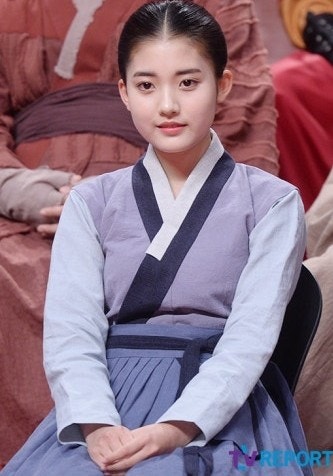 “귀여움 끝, 파격 시작… 정다빈 인생 2막 터졌다”