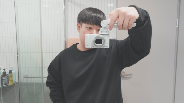  어깨 넓어 보이는 오버핏 맨투맨 비컴알파 봄 코디 추천해요