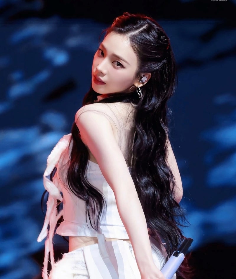 이건 사람 맞나… 카리나 실물 비주얼 난리난 이유, 직접 보면 이해됩니다