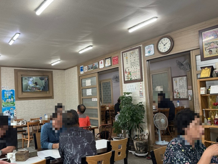 동곡윤송 연근손칼국수 사진 6