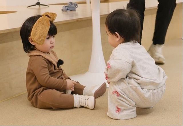  "벌써 미팅 중?" 심형탁 아들 하루, 14개월 인생 첫 여사친 만남 포착!