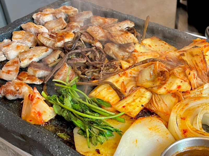 왕십리 고기집 추천 문경약돌돼지 “양평회관 왕십리본점”