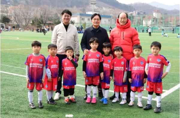 강화군, 스포츠 마케팅으로 지역 활력 높인다… 전국 유소년 축구대회 열기 ‘후끈