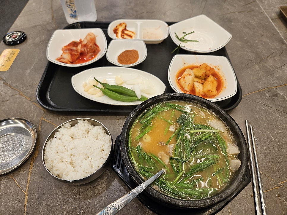 일품돼지국밥 범어점 사진 4