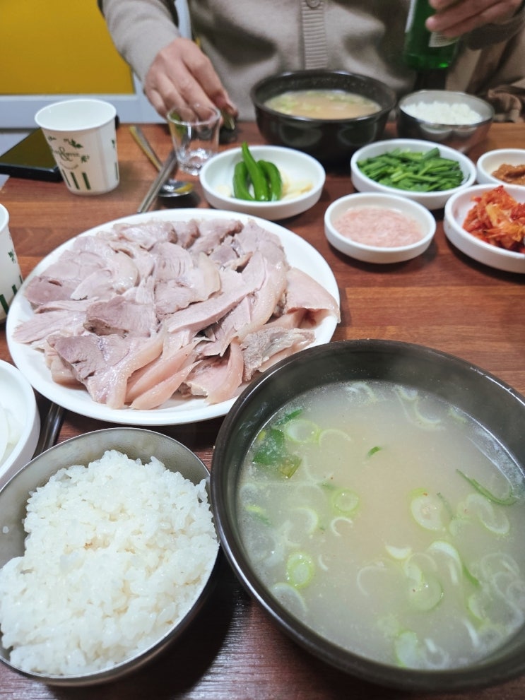  대구 국밥 맛집 군위식당 성시경 먹을텐데 나온 고기밥 후기