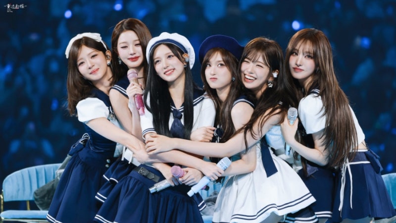 [IVE] IVE THE 4TH FAN CONCERT: Legendary High-Quality Photo Collection (+Tell Me Your Wish)