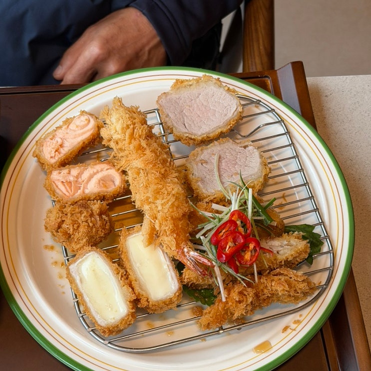  창원 유니시티 맛집 사야스시앤카츠ㅣ솥밥, 혼밥 가능한 곳