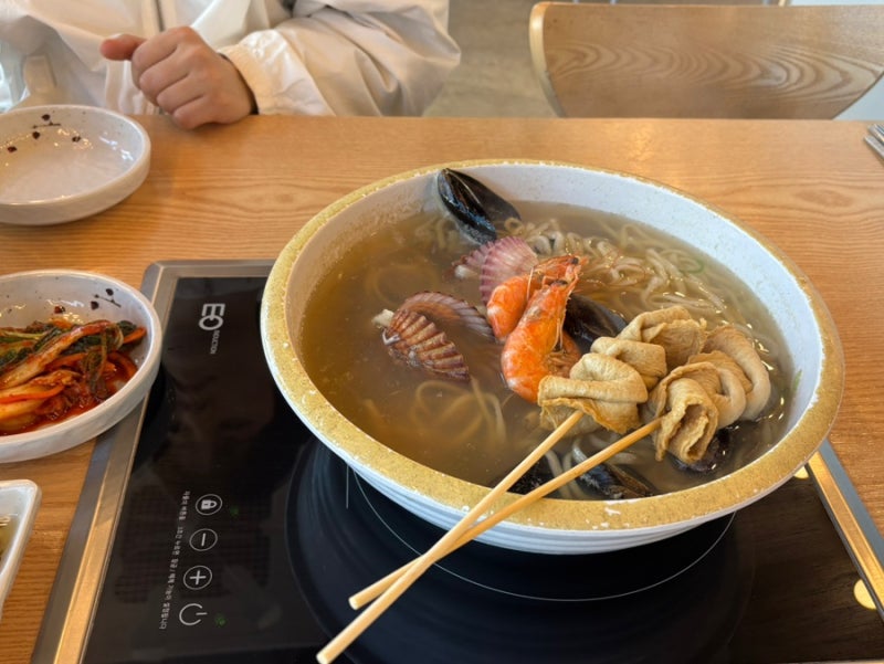 이케아 주변 애견동반 가능한 해물칼국수 | ‘ 용궁해물칼국수 기장 오시리아점 ’ 내돈내산....