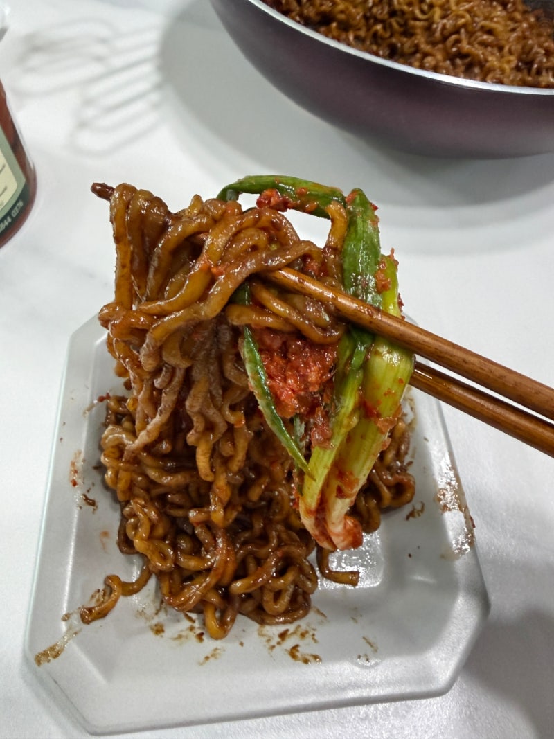[배송 맛집] 여수 당일제조 매운 실비파김치 킴스갓김치