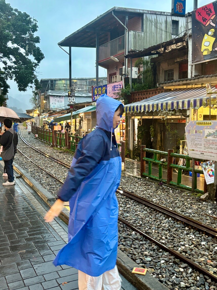  대만 4월 5월 날씨 옷차림 타이베이 타이중 여행준비물 앱추천