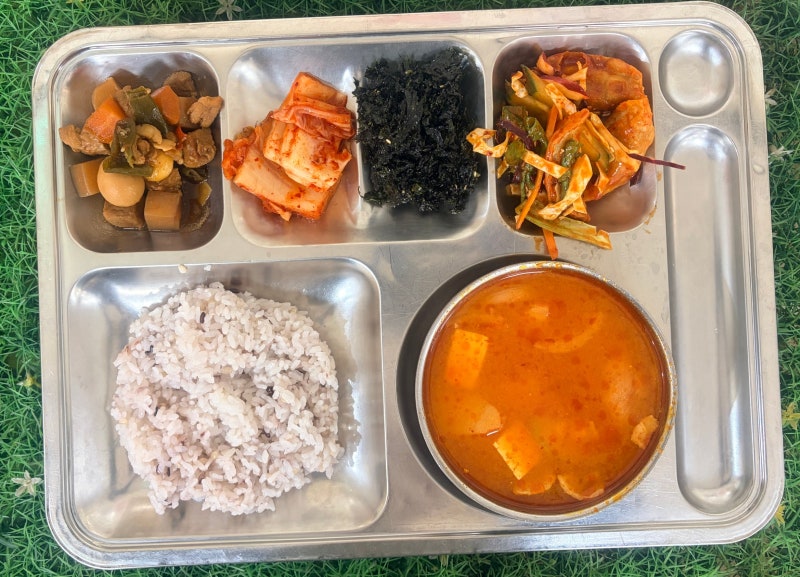 비빔만두, 돈육장조림, 고추장찌개(단체급식)