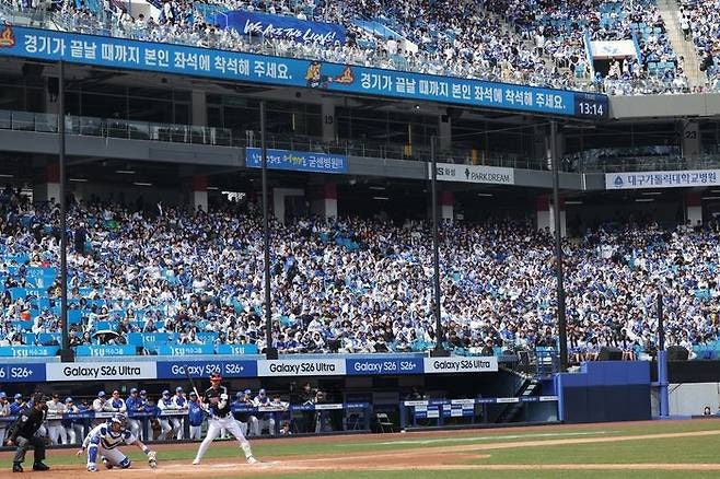 역대 최다 관중 찍은 KBO 시범경기, 3월 28일 진짜 승부 시작