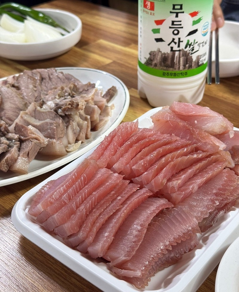 광주 양동시장 홍어거리 해동수산 / 홍어, 묵은지 포장해서 먹을 수 있는 곳