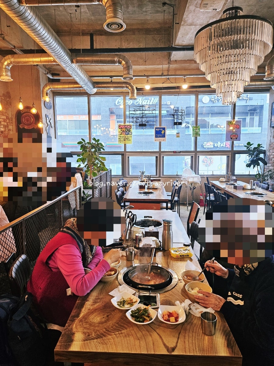 기깔난김치찌개&뒷고기 용인점 사진 2