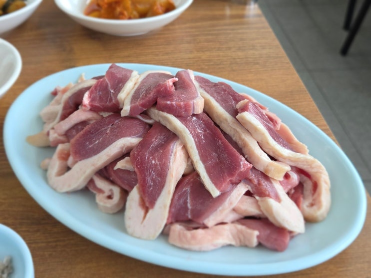  광명 밤일마을맛집 황제덕오리에서 먹은 생오리로스