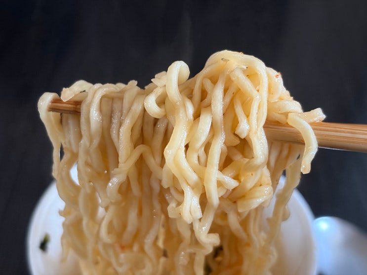  농심 새우탕 소컵 리뷰: 큰사발면보다 맛있다고 느끼는 결정적 이유