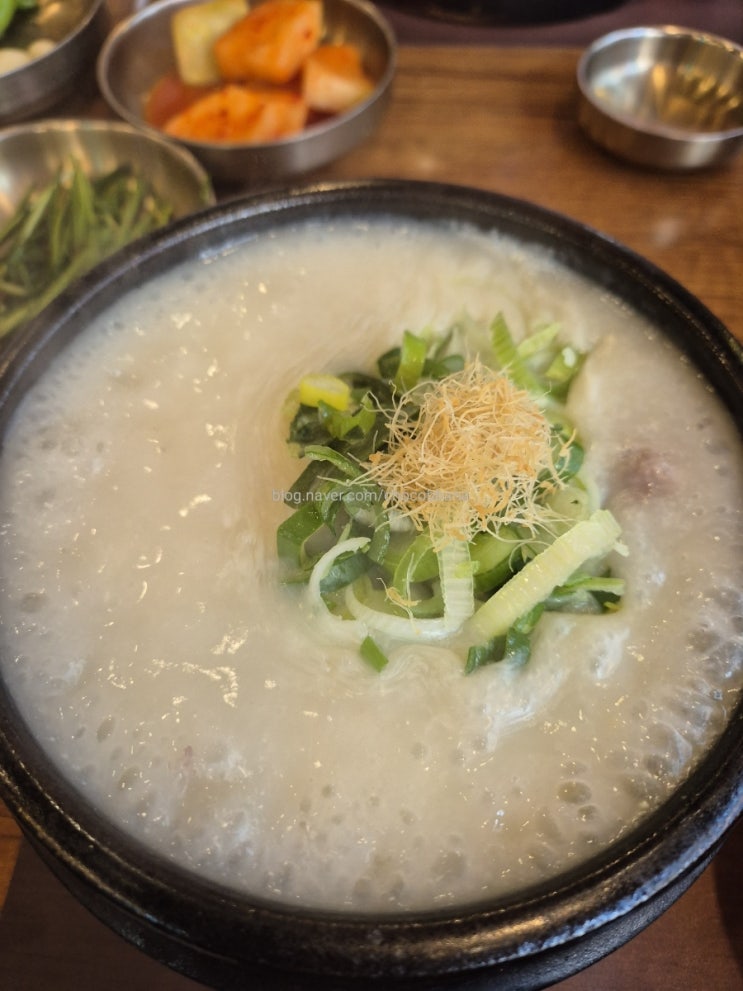  3대삼계장인 교대역 삼계탕 맛집 잣삼계탕 뚝배기