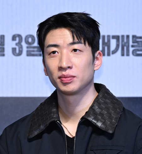 유수빈 프로필의 진실, 친형이 유명 감독인데 ...