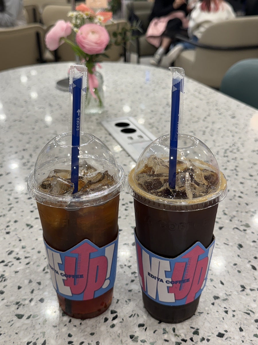 컴포즈커피 춘천한숲시티점 사진 4