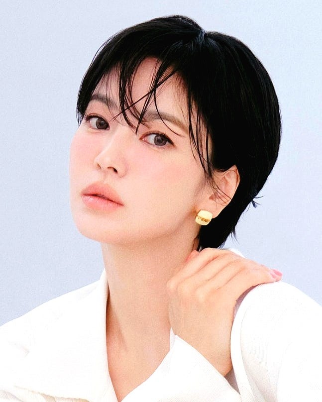 숏컷 송혜교, 아름다움의 정석! 공유와 차기작 로맨스 주목