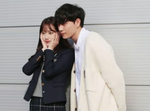  김영대 이나은, 열애설 부인...데이트 목격담은