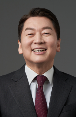 [<b>국회의원</b> 재산공개] 안철수 1,257억 원 vs <b>정준호</b> -10억 원...... 