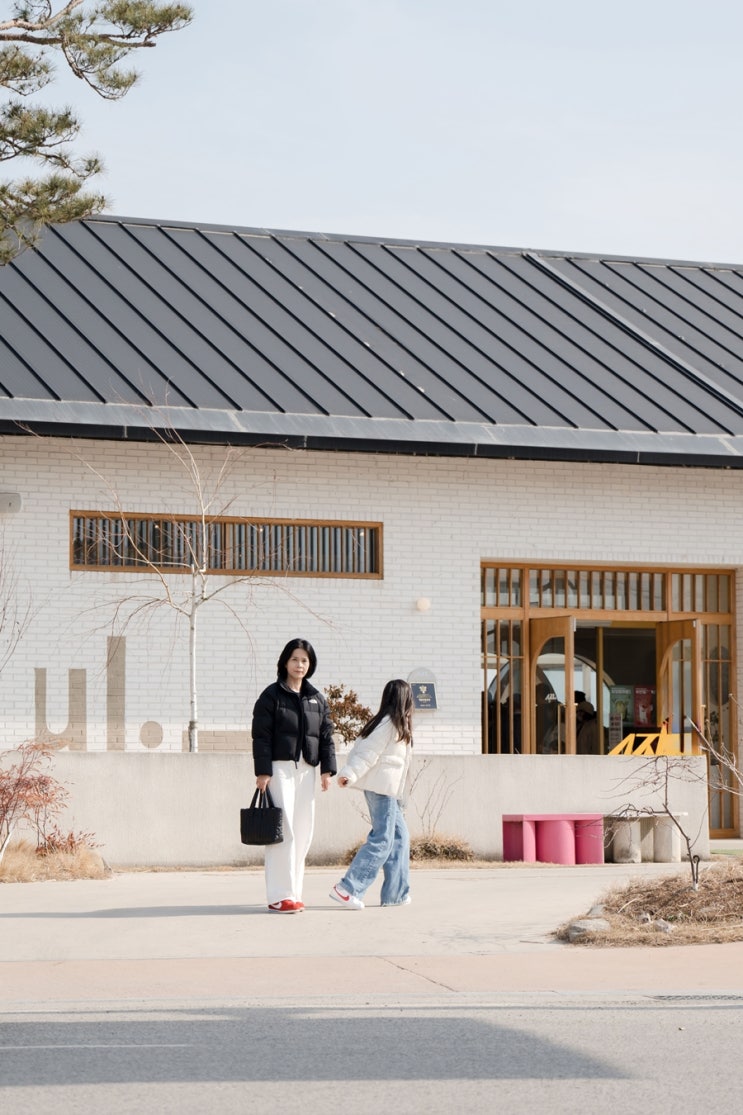  전북 부안 1박 2일 여행 2일차, 변산반도 가볼만한 곳, 왕포마을 내소사 곰소염전 슬지제빵소