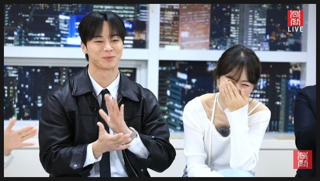  [나는 솔로 30기 영수 옥순] 방송 2주 만에 고백 성공... 마스크 쓰고 몰래 데이트한 사연?