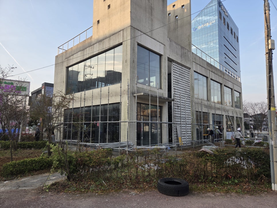 광주시스템비계 KFC 리모델링 외관 PVC망 RPP 신재설치