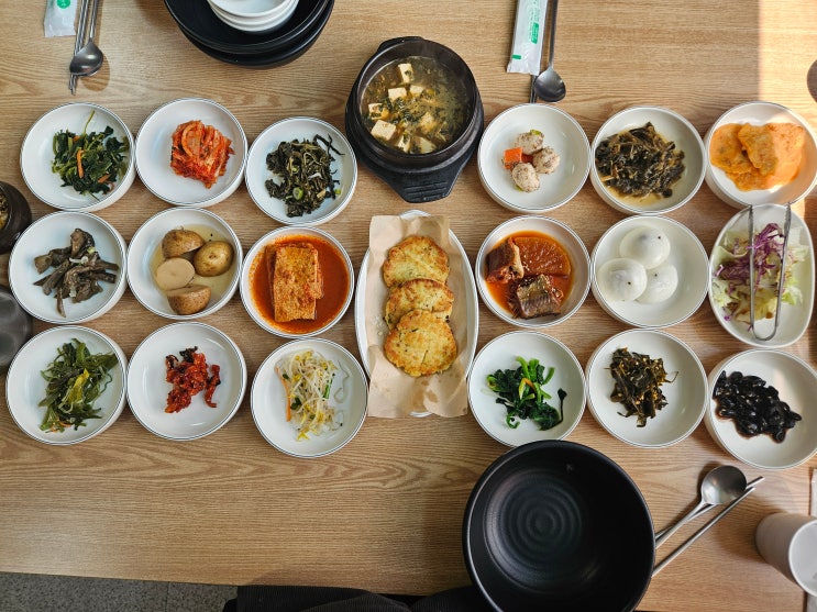  [홍천 맛집] 비발디파크 근처 맛집, 20첩 반상에 눈 돌아간 '홍천농가맛집' (부모님 대만족!)