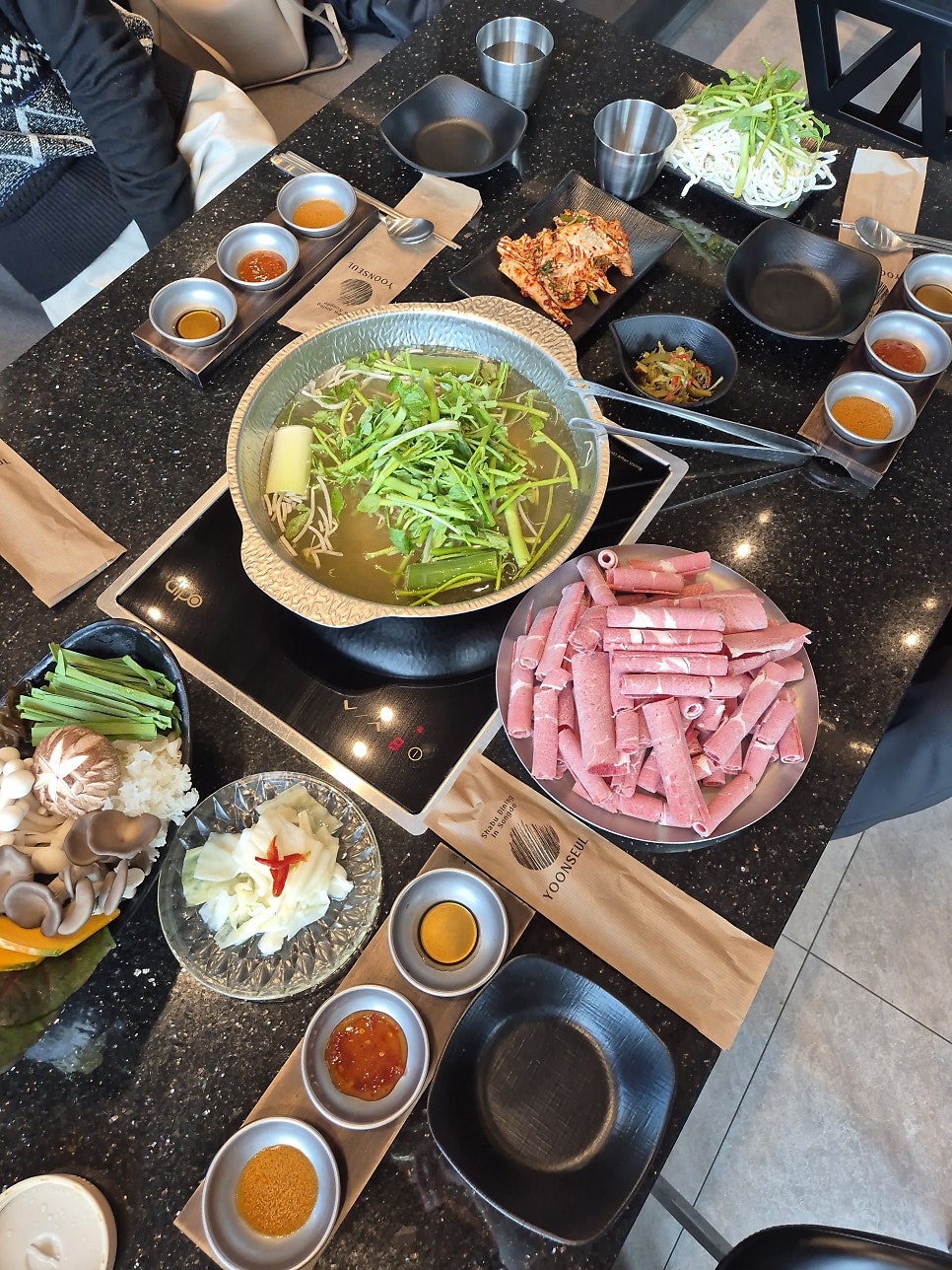 윤슬 송도점 사진 1
