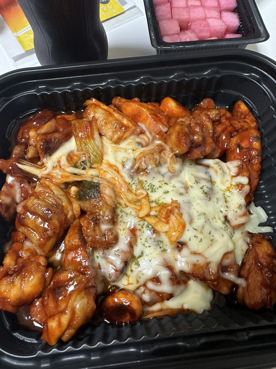기영이숯불두마리치킨 광진중곡점 사진 4