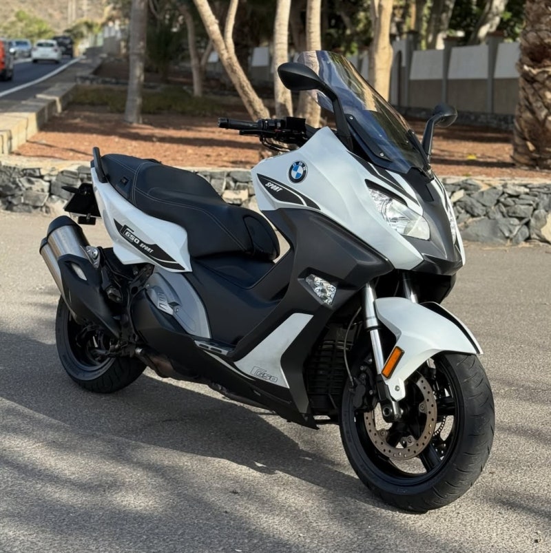 BMW C650 Sport 스포츠 혼다 포르자 750을 능가하는 미들급 빅스쿠터의 전설