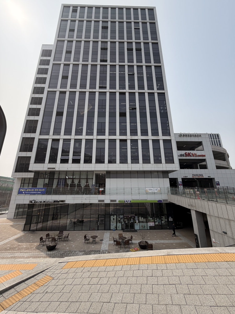 꼬모도 블루 사진 1