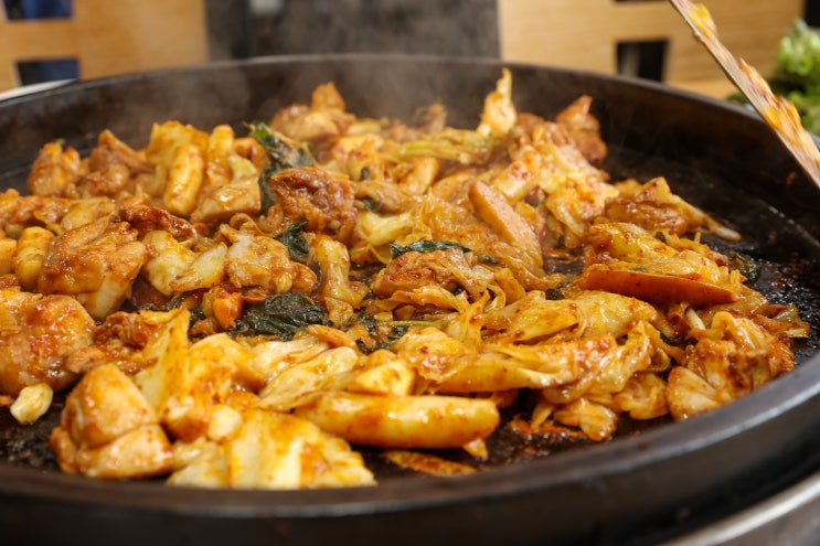 삼악산맛집 찾는다면 40년 전통 닭갈비 강촌식당 후기