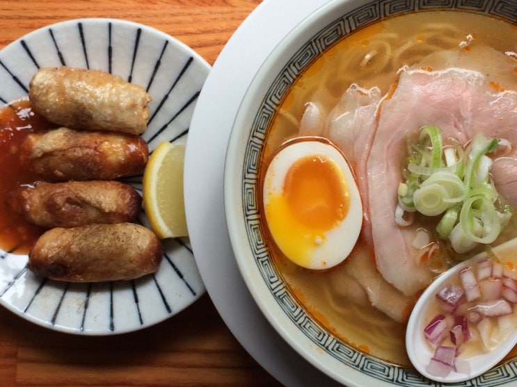  종로대학로라멘 맛집 멘츠루 대학로점 매운시오라멘 닭껍질교자 후기