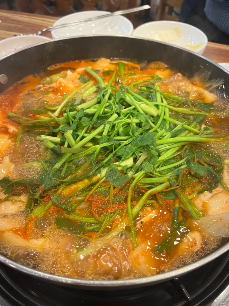 포천 동강매운탕 메뉴추천, 주차 > 국립수목원 맛집