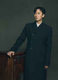 배우 김남길, 46세에 돌연 가수 데뷔? 신곡 '너에게 가고 있어'와 역대급 필모그래피 총정리