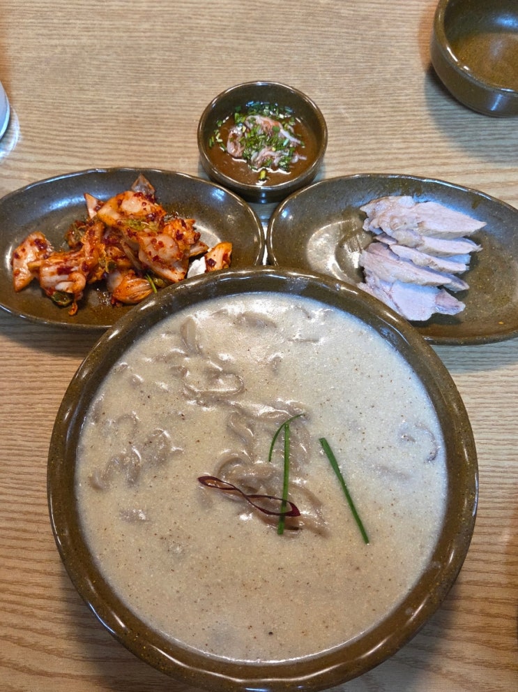  520만번쯤 방문한 엘림들깨수제비칼국수 칼국수, 생포장칼국수(2인분)