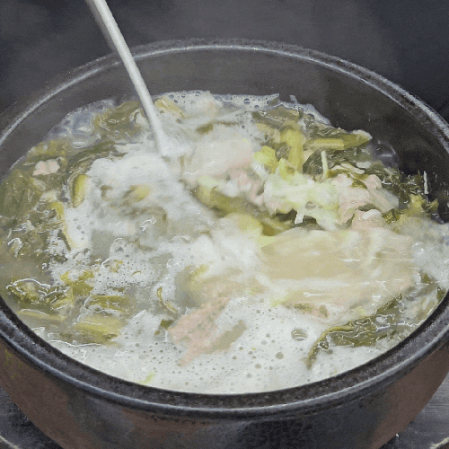  부산 수영구 점심 맛집 몸보신하기 좋은 수영가돼지국밥