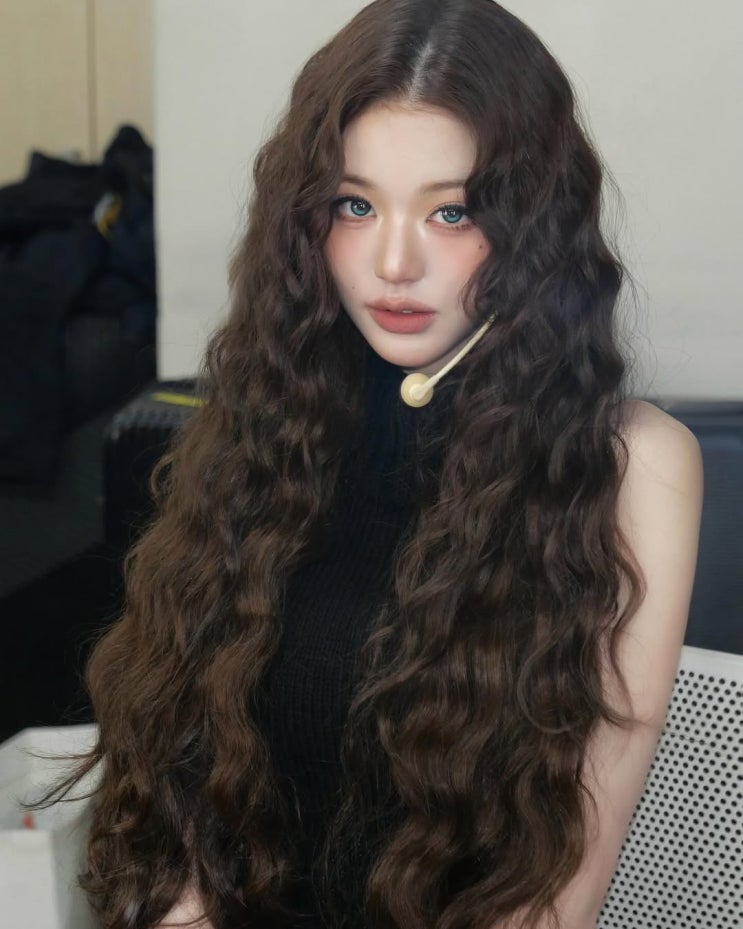  젤리펌의 정석, 장원영 헤어스타일은 방이시장 미용실이 전문!