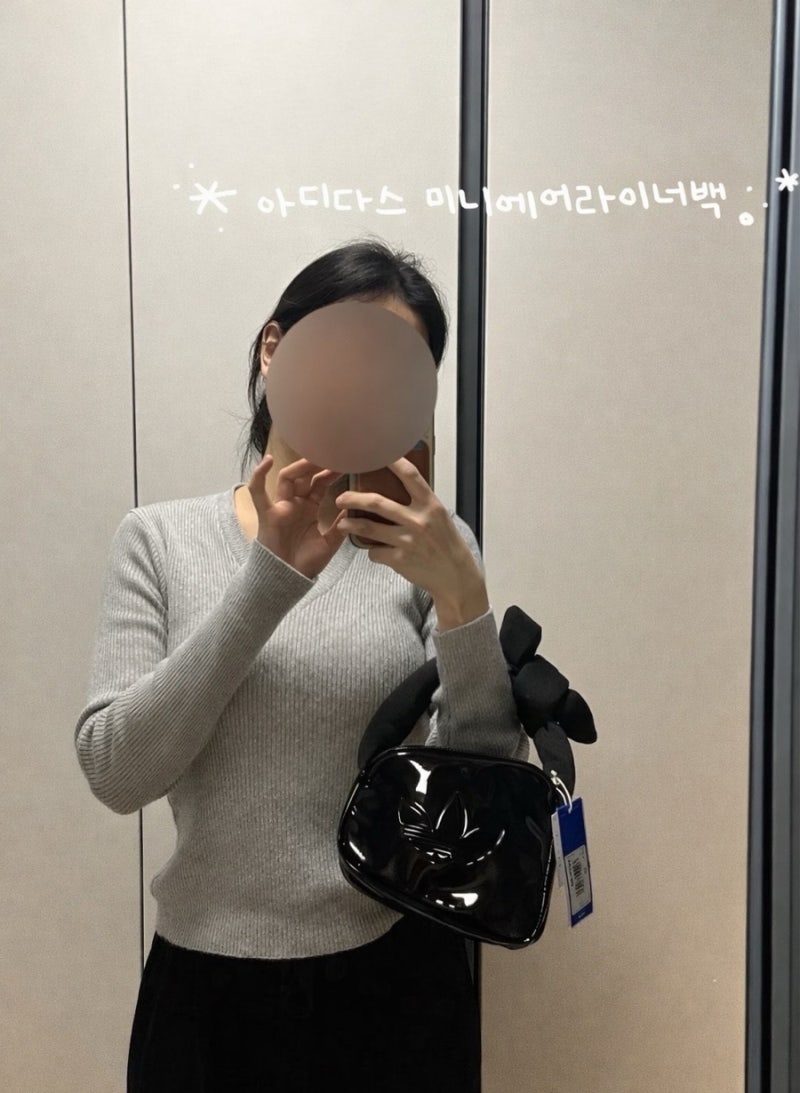 아디다스 미니 에어라이너백 블랙 후기 (+착용샷, 색상비교)