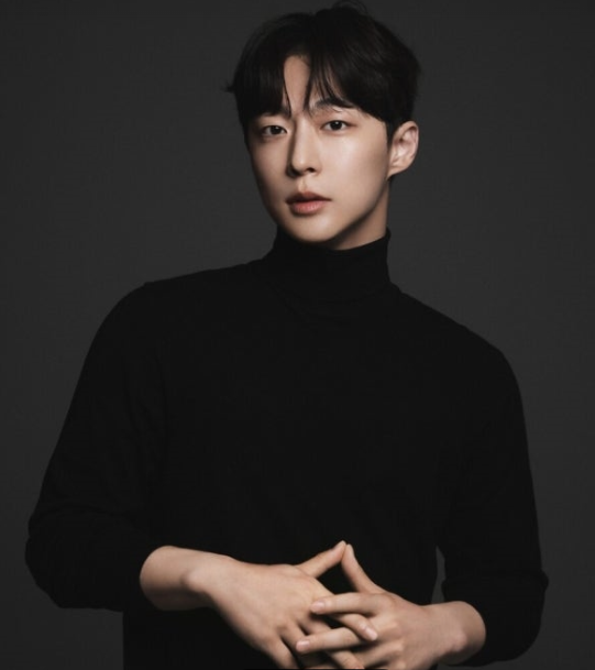 배우 배인혁 리포트: '윤두준 닮은꼴' 넘어 시청률 견인하는 대세 주연으로!