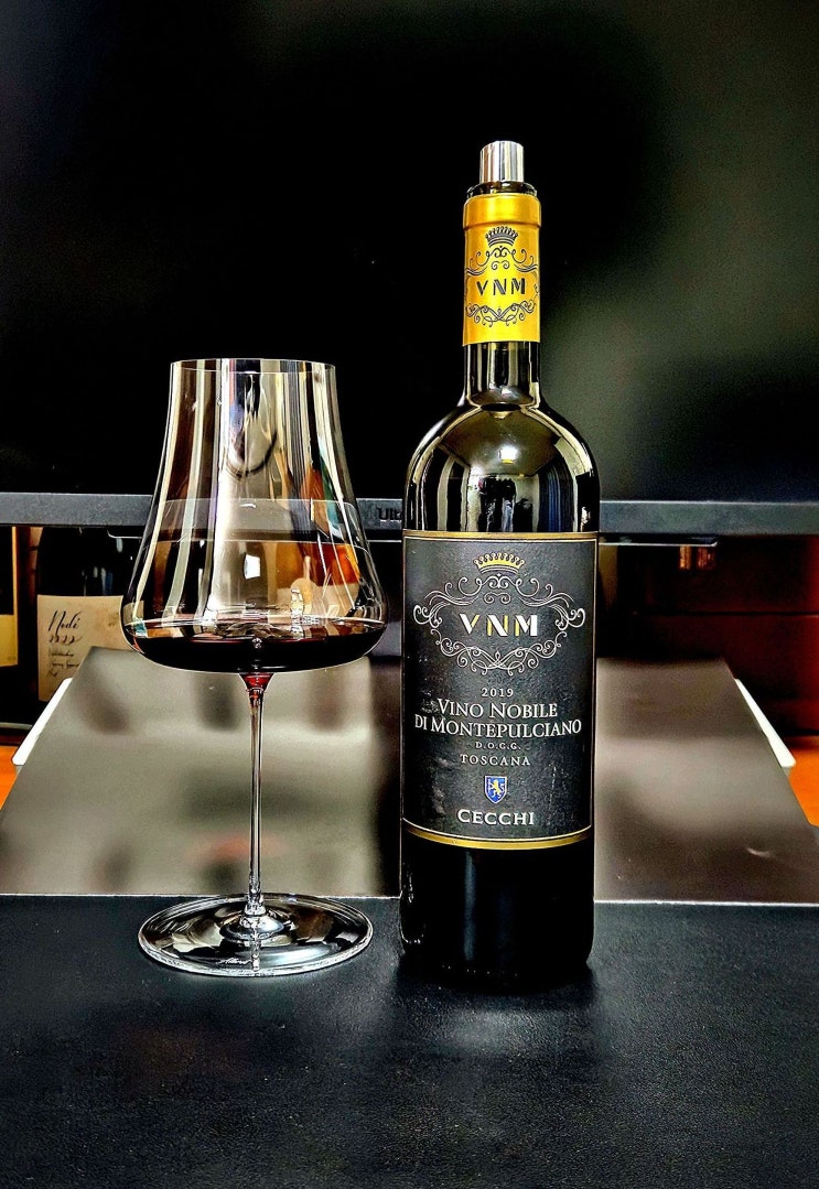  [레드] 체끼 비노 노빌레 디 몬테풀치아노 2019 Cecci Vino Nobile di Montepulciano 2019 이탈리아 토스카나 산지오베제 와인 리뷰
