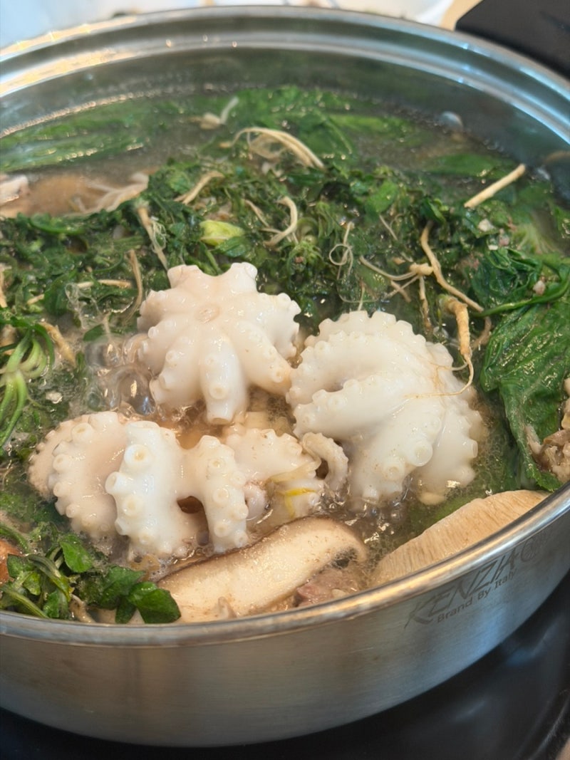 쭈꾸미 샤브샤브 만들기 알쭈꾸미 손질 칼국수 마무리까지 집밥 레시피